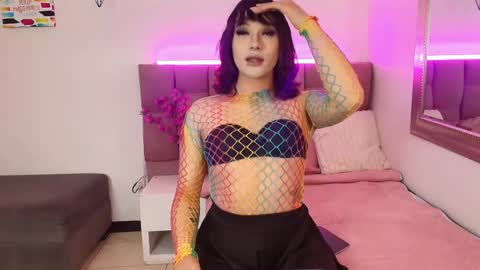 Liiaa Sweett  online show from 05.13.26