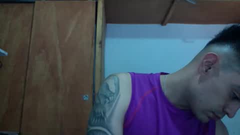 Snapshot of liiam_collins chatting on 04.19.26 liiam online show from 04.19.26