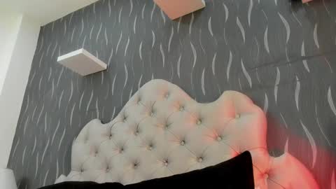 L I I A M online show from 02.13.25