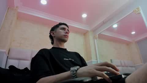 L I I A M online show from 02.16.25