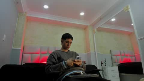 L I I A M online show from 02.17.25