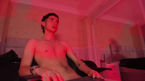 L I I A M online show from 02.18.25