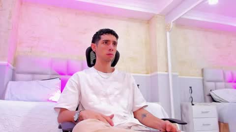 L I I A M online show from 03.05.25