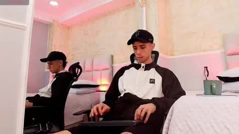 L I I A M online show from 03.08.25