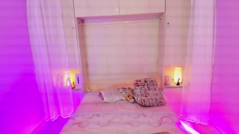         online show from 02.10.25