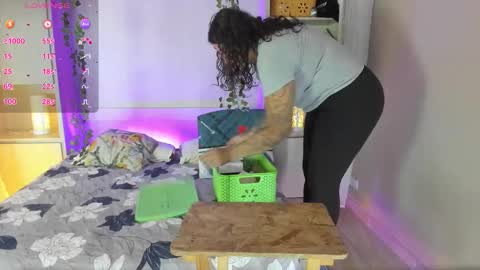         online show from 11.18.25