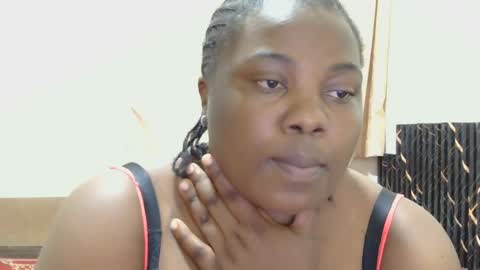 Snapshot of liilcutiee chatting on 07.22.26 Lily online show from 07.22.26