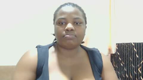 Snapshot of liilcutiee chatting on 07.27.26 Lily online show from 07.27.26