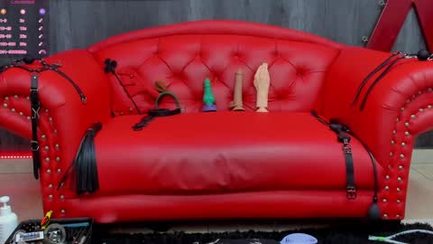 Nini - online show from 12.18.24