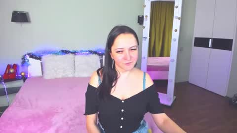 Snapshot of likaa_likaa chatting on 12.08.24 Lika online show from 12.08.24
