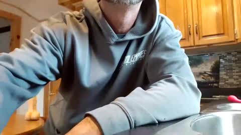 St pierre online show from 10.26.25