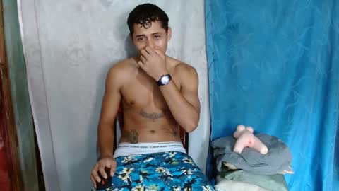 Snapshot of lil_condor_baby chatting on 09.24.25 lil_condor_baby online show from 09.24.25