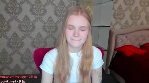 Snapshot of lil_cookie_monster chatting on 02.20.26 Erica online show from 02.20.26