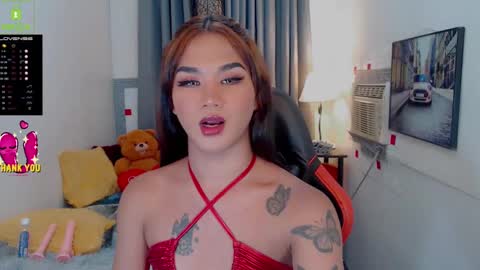 Snapshot of lil_fantacy chatting on 12.28.24 LILY online show from 12.28.24