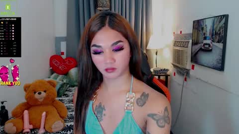 Snapshot of lil_fantacy chatting on 02.10.25 LILY online show from 02.10.25