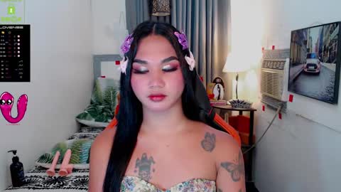Snapshot of lil_fantacy chatting on 03.10.25 LILY online show from 03.10.25