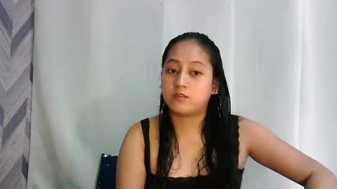 Snapshot of lil_monic18 chatting on 11.08.25 lil_monic18 online show from 11.08.25