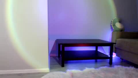 INST Lil happines s online show from 03.04.25