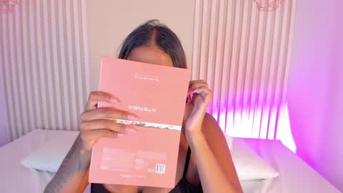 Snapshot of lila_cohen chatting on 02.02.25 L I L A online show from 02.02.25