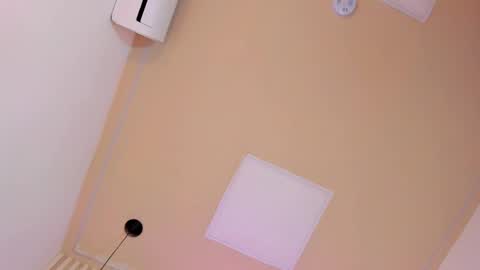 Snapshot of lila_cohen chatting on 03.05.25 L I L A online show from 03.05.25