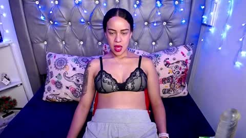   online show from 02.05.25