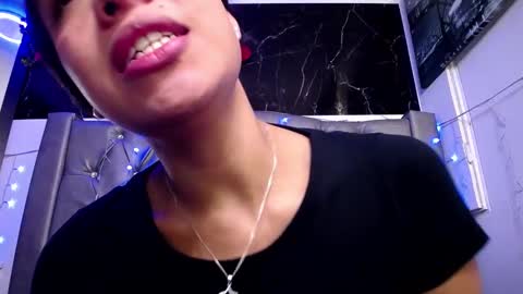   online show from 02.10.25