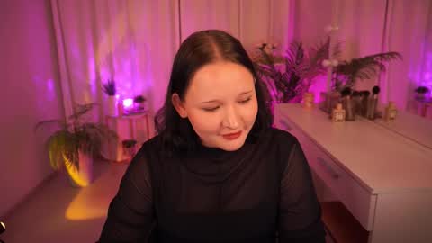  Lila  online show from 10.11.25