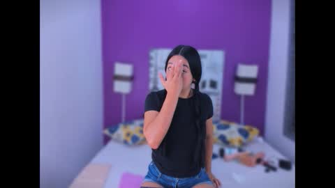 L I L A online show from 11.11.25