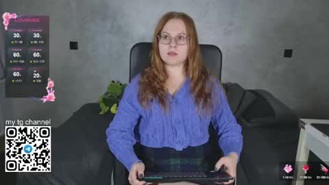 Snapshot of lila_pitt chatting on 09.25.25 lila_pitt online show from 09.25.25