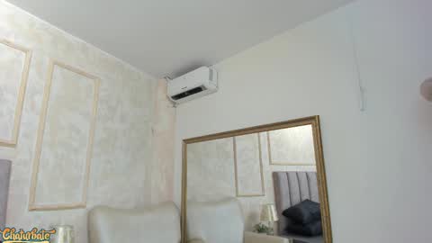 lila bailey  online show from 09.18.25