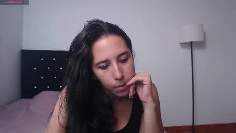 Snapshot of lilacream chatting on 10.02.25 Lila Cream online show from 10.02.25