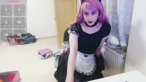 lilah_ts online show from 02.02.25