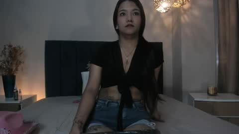 Snapshot of lilarosss chatting on 05.15.26 Lila Ross online show from 05.15.26