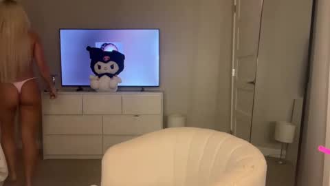 lilbbyliv online show from 09.17.25