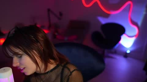 Rebecca online show from 04.21.26