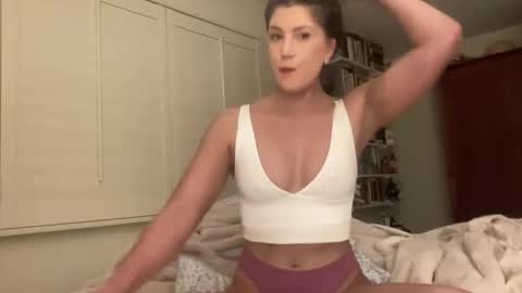 Snapshot of lilbi85_ chatting on 02.05.25 lilbi85_ online show from 02.05.25