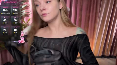 Lili online show from 11.08.25