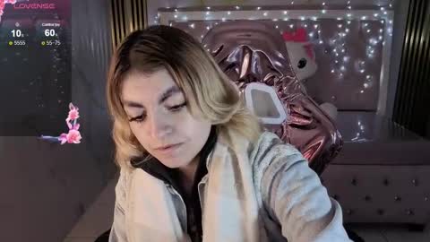 Lili online show from 11.19.25