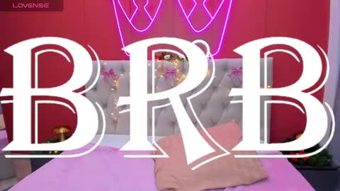 Lilli  follow me kiss online show from 01.09.25