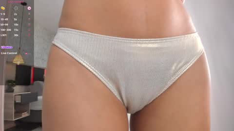 lili online show from 02.19.25