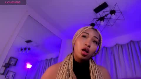 Lili online show from 10.09.25