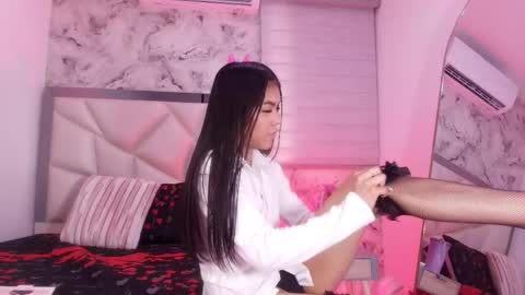 Lily online show from 04.18.26