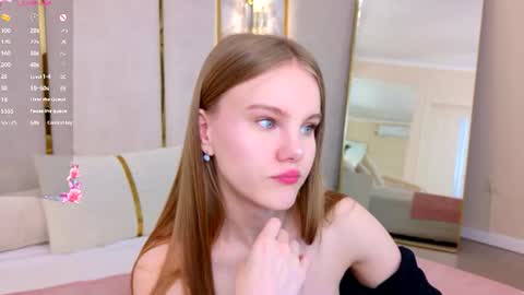 Snapshot of lili_lohan chatting on 06.11.26 lili_lohan online show from 06.11.26
