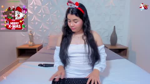 Snapshot of lili_mccormick chatting on 12.20.24 SALOME online show from 12.20.24