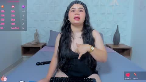 Snapshot of lili_mccormick chatting on 01.19.25 SALOME online show from 01.19.25