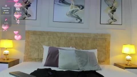 Snapshot of lili_milf4 chatting on 10.04.25 LILI MILF online show from 10.04.25