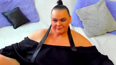 Snapshot of lilian_biegert chatting on 05.12.26 Lili online show from 05.12.26