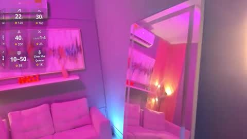 holis soy lily chang no olvides el pulgar arriba es muy importante para mi 3 independent model online show from 02.23.26