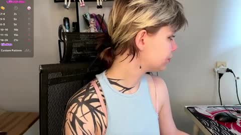 Lilian online show from 03.31.26