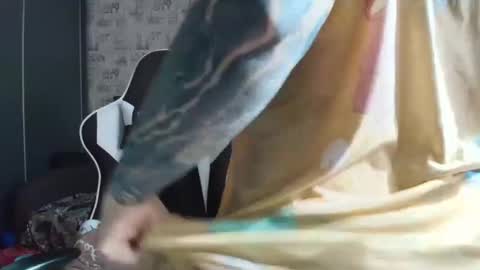 liliawoolf online show from 04.18.26